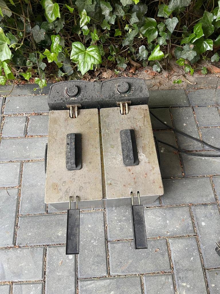 Friteuse gratis af te halen, 4 liter of meer, Ophalen, Gebruikt, Duo-friteuse