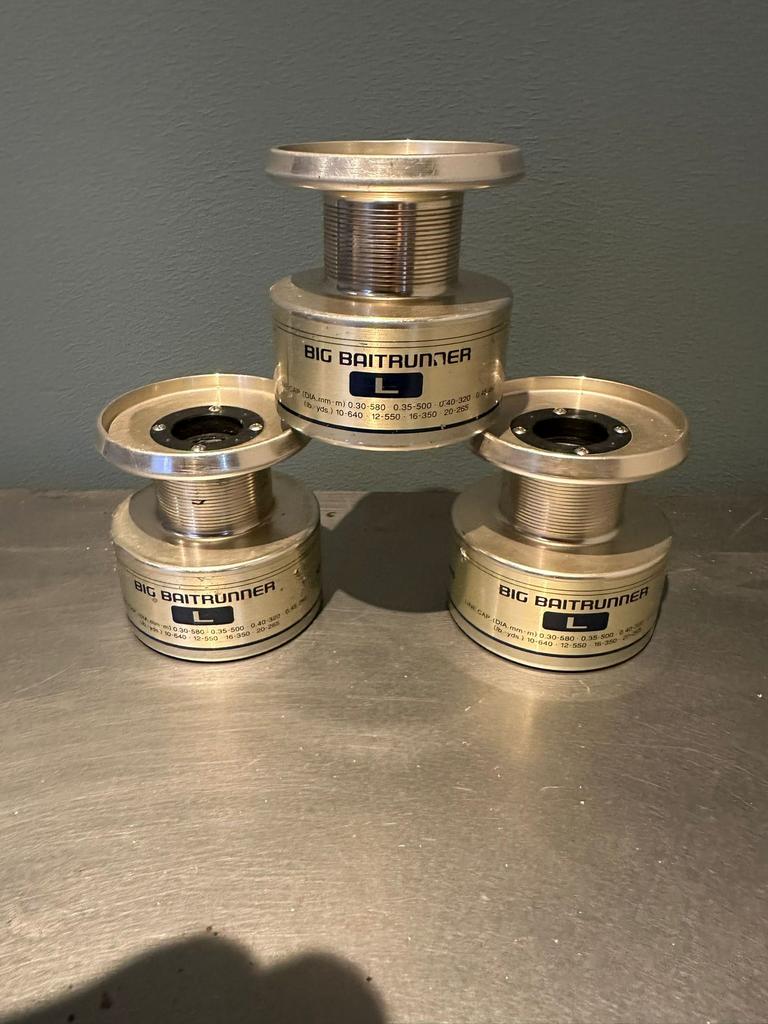 3 shimano big baitrunner L spoelen, Ophalen of Verzenden, Zo goed als nieuw, Overige typen