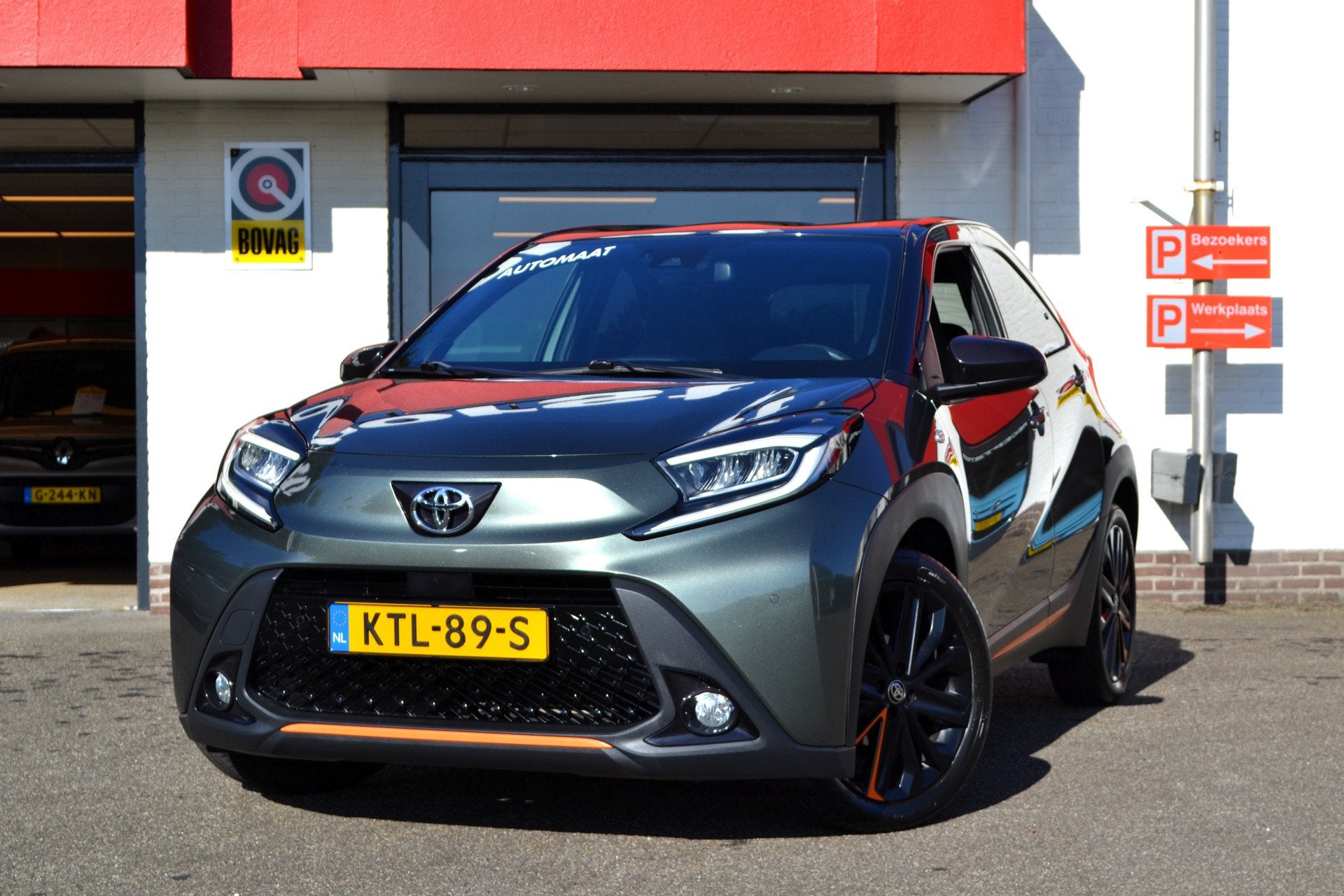 Toyota Aygo X 1.0 VVT-i Automaat, Limited, Clima, Navi, Pdc, Dealer onderhouden, Stof, Gebruikt, 4 stoelen