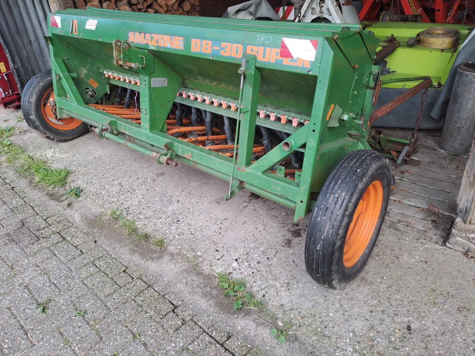 Amazone 08-30 zaaimachine met 29 uitlopen, Ophalen, -, -, Zaaien, Planten of Poten