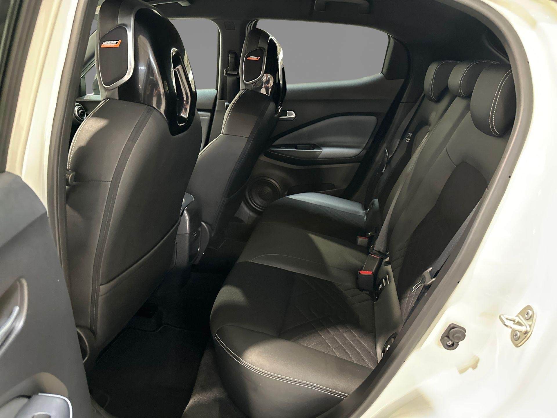 Foto 28 van Nissan Juke 1.0 DIG-T Tekna 114PK | Automaat | BOSE Audio |