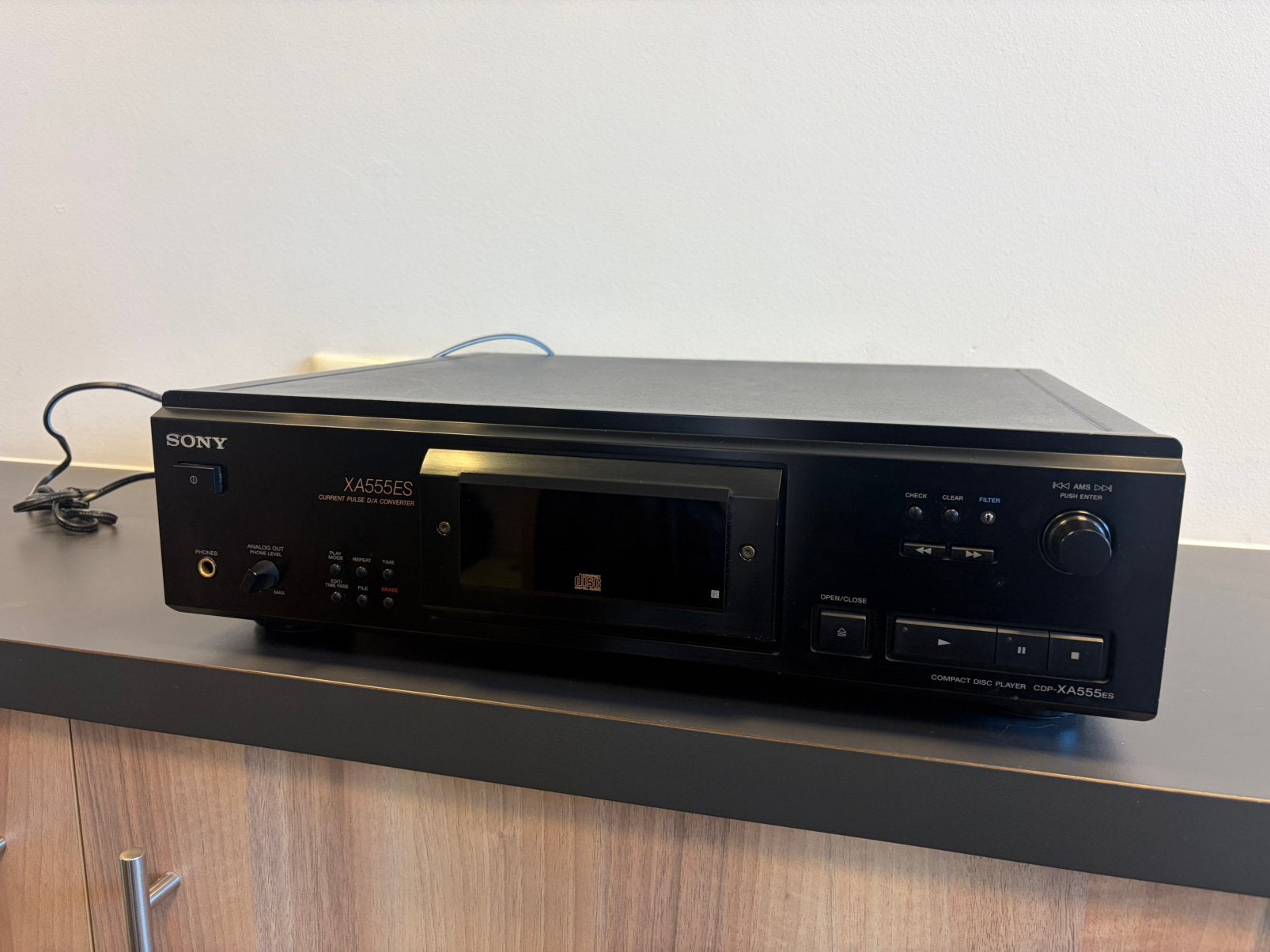 Sony CDP-XA555ES Met Puck, Audio, Tv en Foto, Ophalen of Verzenden, Zo goed als nieuw, Sony