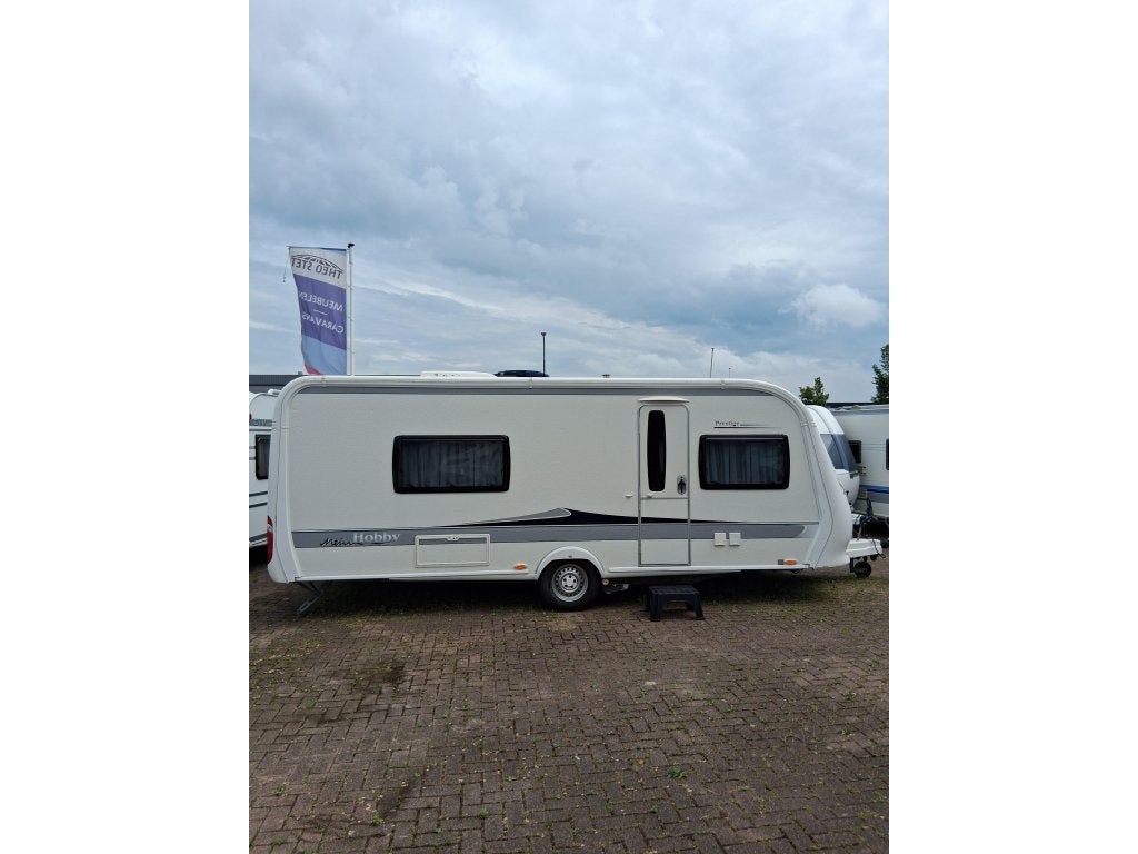 Hobby Prestige 560 WLU met mover, Caravans en Kamperen, Caravans, Rondzit, Hobby, Bedrijf, Ringverwarming