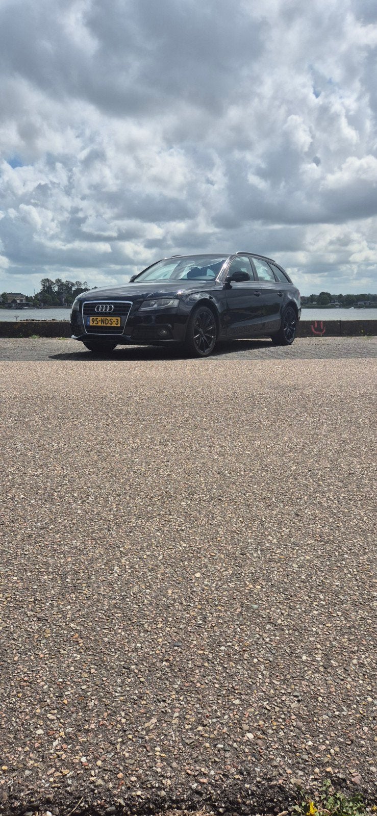 Audi A4 1.8 Tfsi 88KW Avant 2010 Zwart, Auto's, Voorwielaandrijving, Stof, Zwart, 4 cilinders