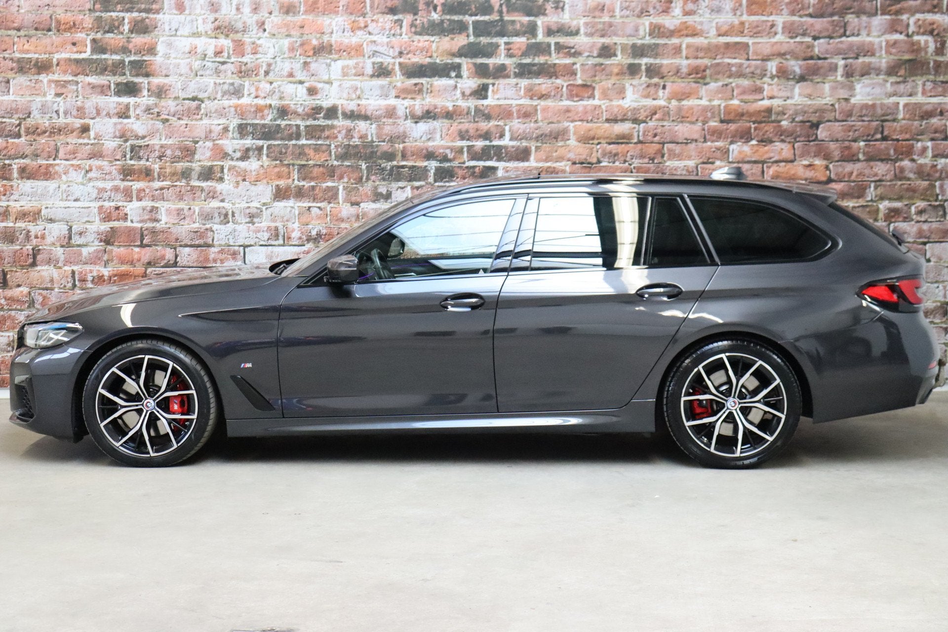 BMW 5 Serie Touring 520i High Executive M Sport Pakket Autom, Automaat, Achterwielaandrijving, Gebruikt, 4 cilinders