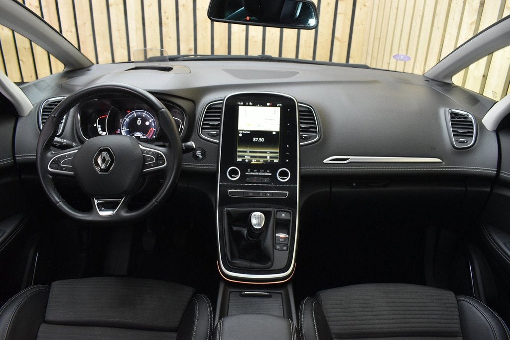 Renault Scénic 1.2 TCe Bose 94dkm Trekhaak 1e eig. 20" Came, Auto's, Renault, Voorwielaandrijving, Gebruikt, 4 cilinders, 1850 kg