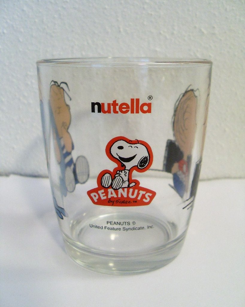 Snoopy Nutella Glas 2009 Peanuts, Verzamelen, Stripfiguren, Ophalen of Verzenden, Snoopy, Zo goed als nieuw, Beeldje of Figuurtje
