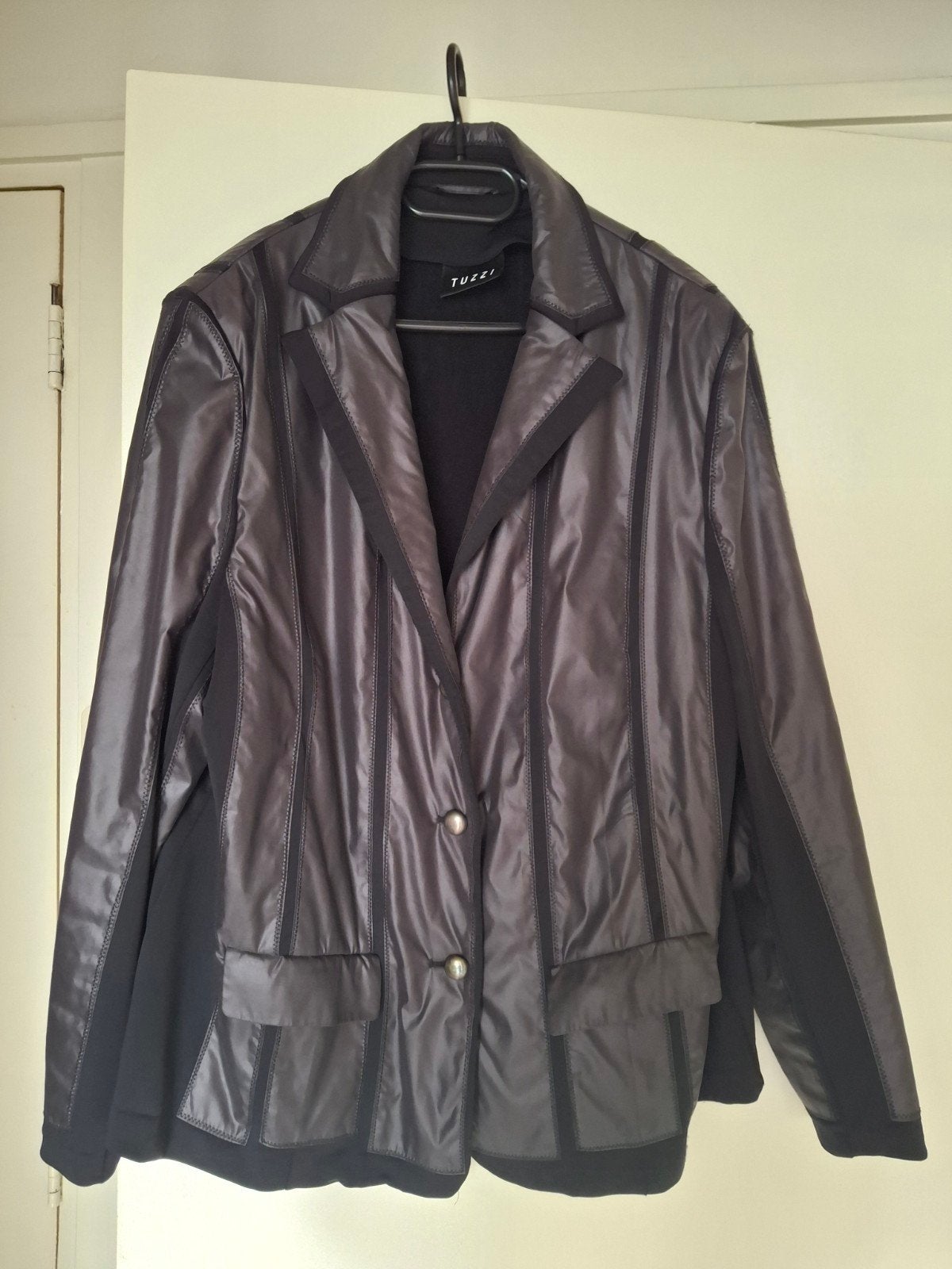 Vintage TuZZi jas/blazer - Maat 48 (XL), Zwart, Maat 46/48 (XL) of groter, Gedragen, TuZZi