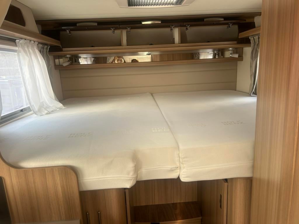 Splinternieuw traagschuim matras voor Knaus Camper, Caravans en Kamperen, Ophalen, Zo goed als nieuw