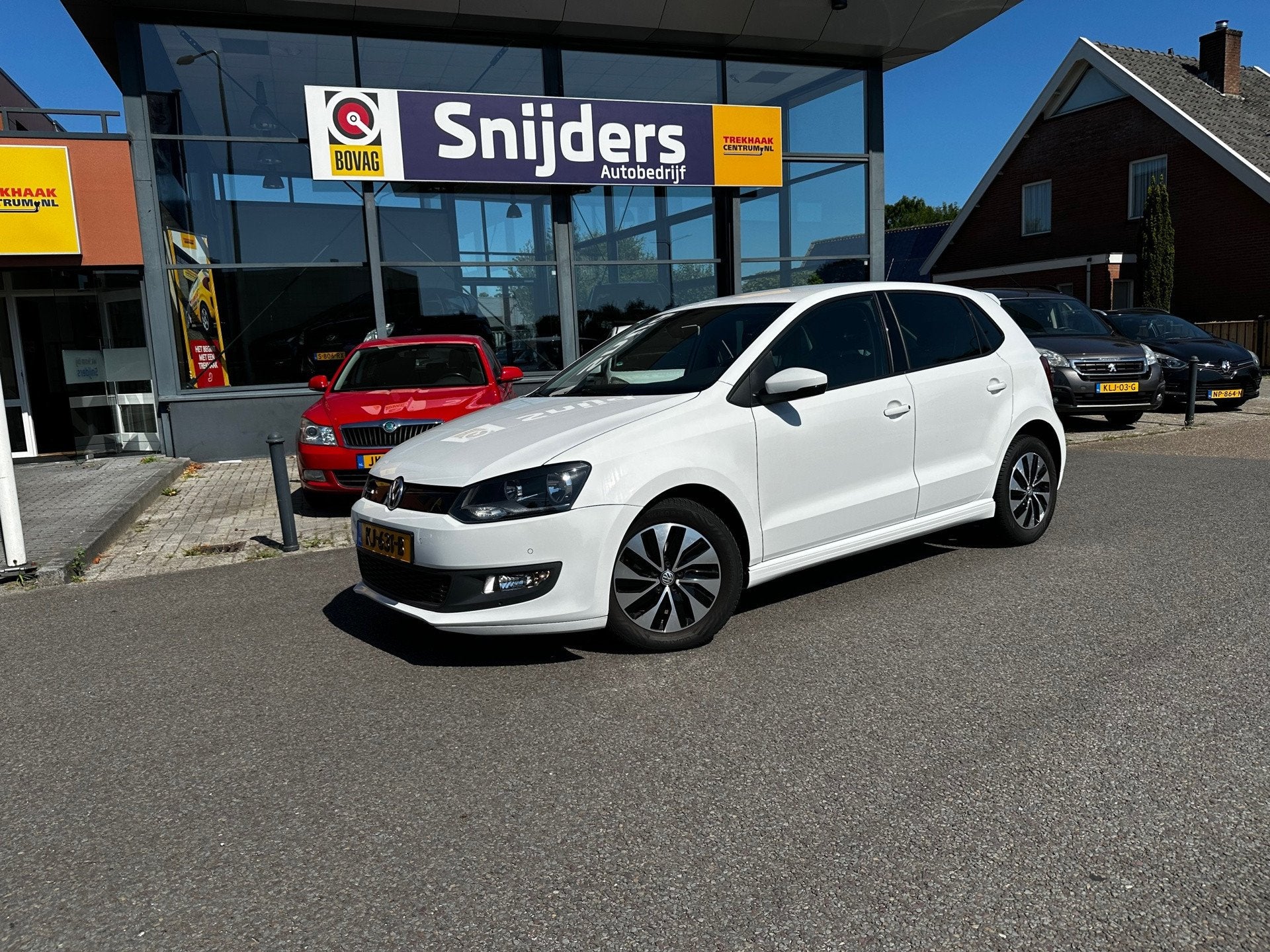 Volkswagen Polo 1.0 BlueMotion AUTOMAAT/ALLSEASONS, Euro 6, 95 pk, 1039 kg, Wit