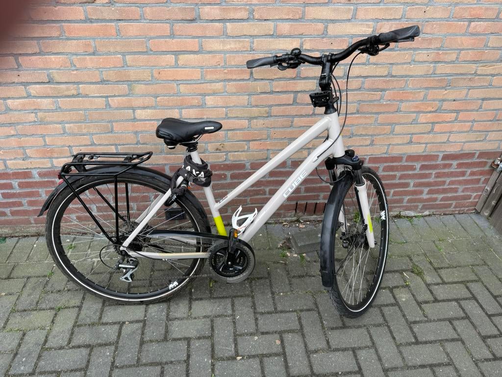 Cube touring maat M dames. (Weinig gebruikt), Ophalen, Zo goed als nieuw, Meer dan 20 versnellingen, Overige merken