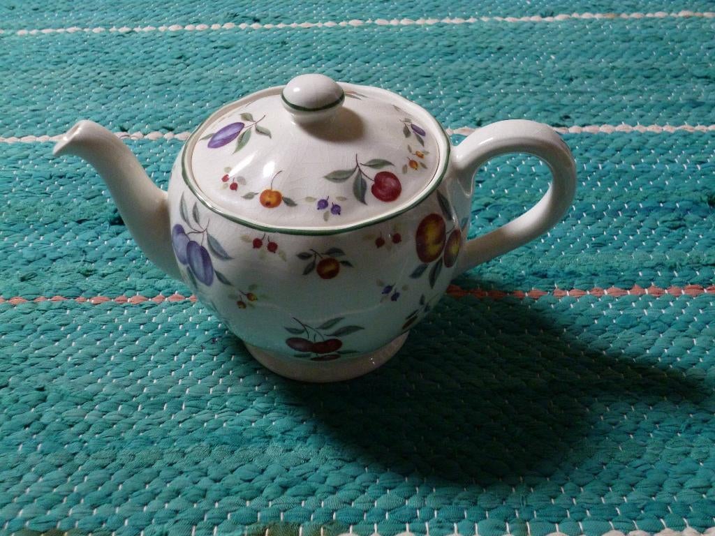 Oude crème Grindley theepot met fruitdecoratie, Antiek en Kunst, Antiek | Servies los, Ophalen of Verzenden