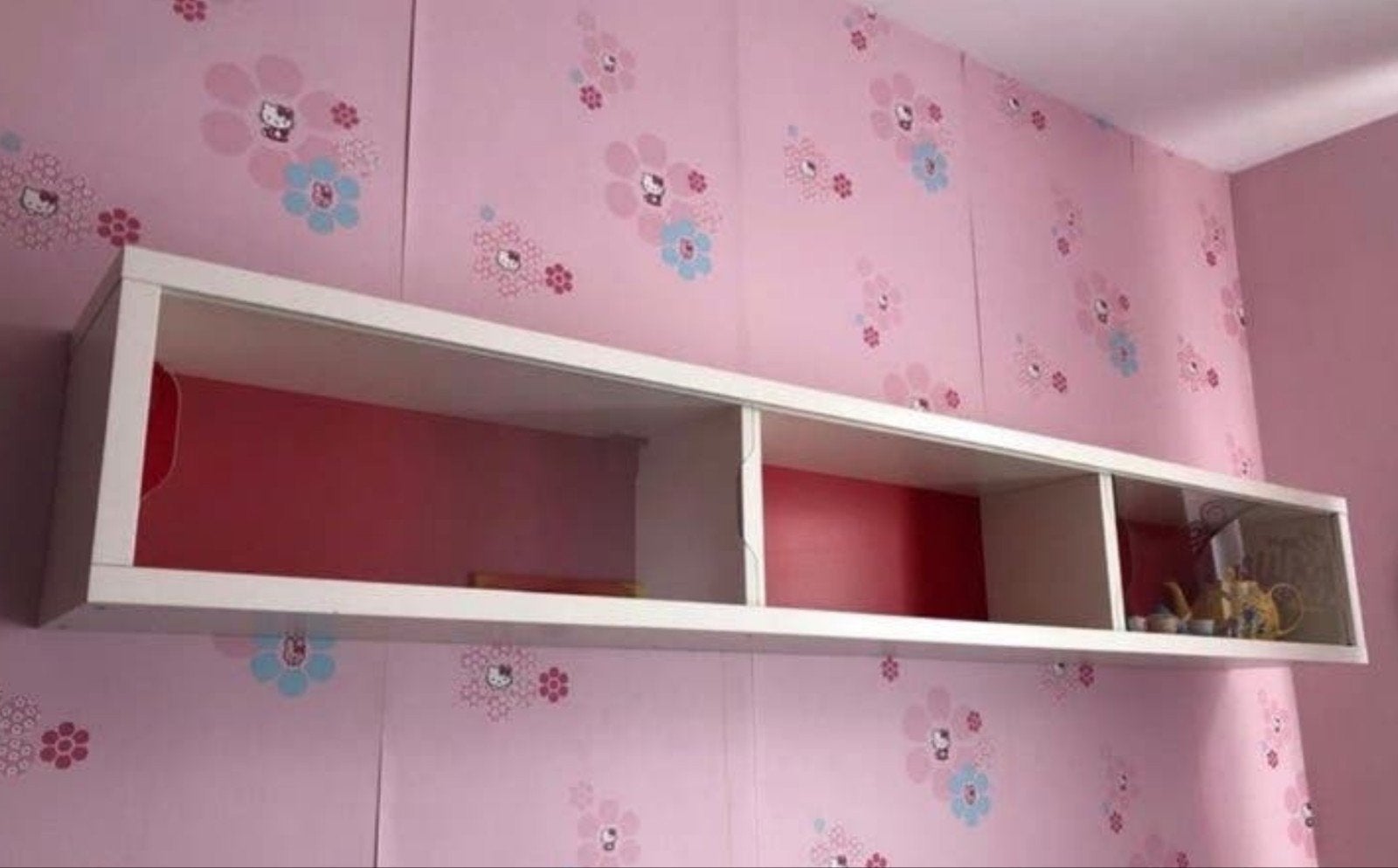 Wandkast met schuifdeurtjes, Huis en Inrichting, Kasten | Boekenkasten, Ophalen, Modern, Speels, 100 tot 150 cm, Minder dan 100 cm