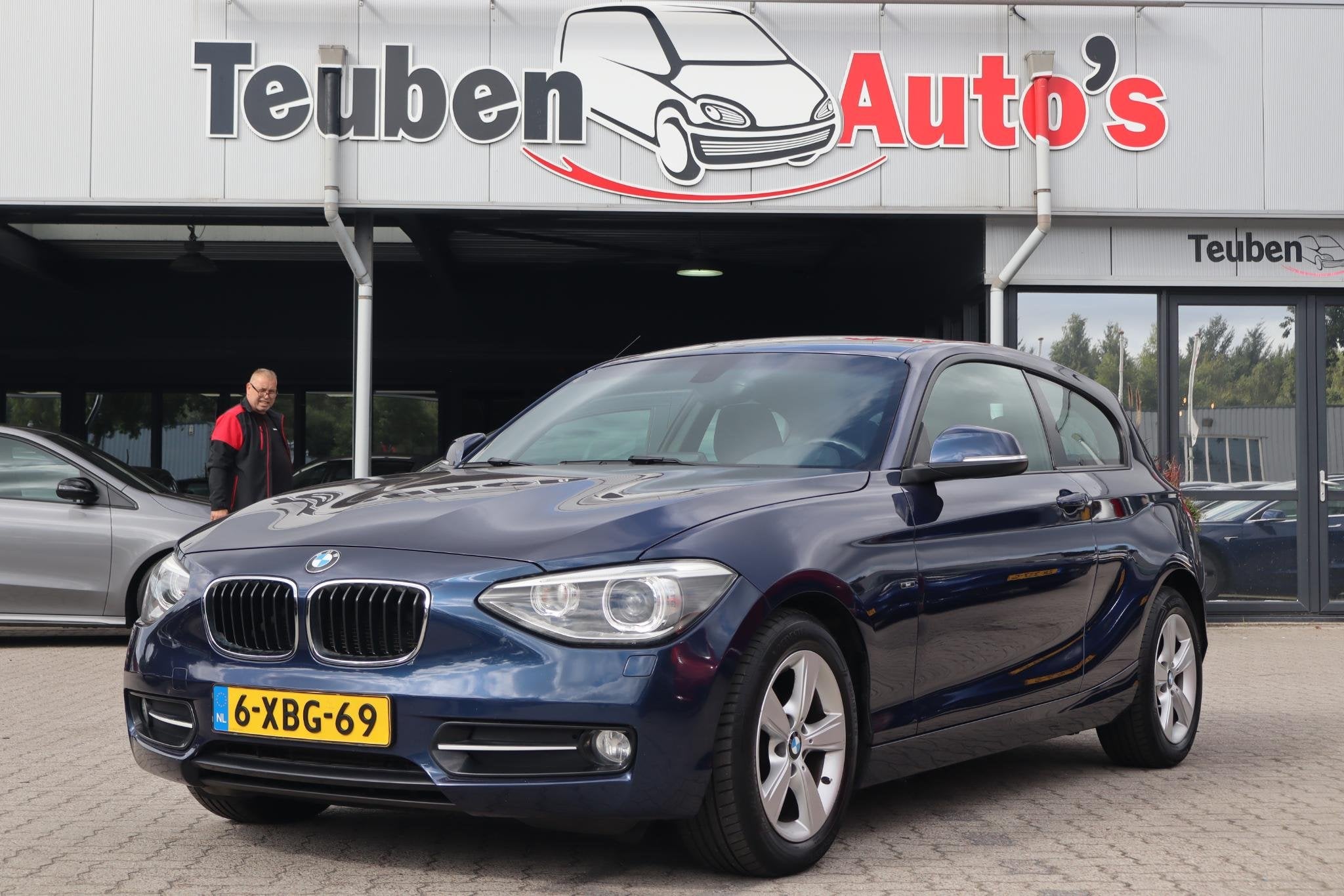 BMW 1-serie 116i Executive | NL AUTO | Automaat | Sportline, Gebruikt, Euro 6, 4 cilinders, 1290 kg