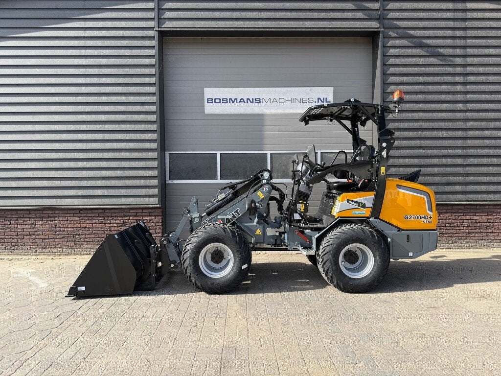 Giant G2700 X-TRA HD + minishovel prijs vriendelijk €725 L, Zakelijke goederen, Tobroco, Info@tobroco.nl, Sprendlingenstraat 57
5061 KM  Oisterwijk