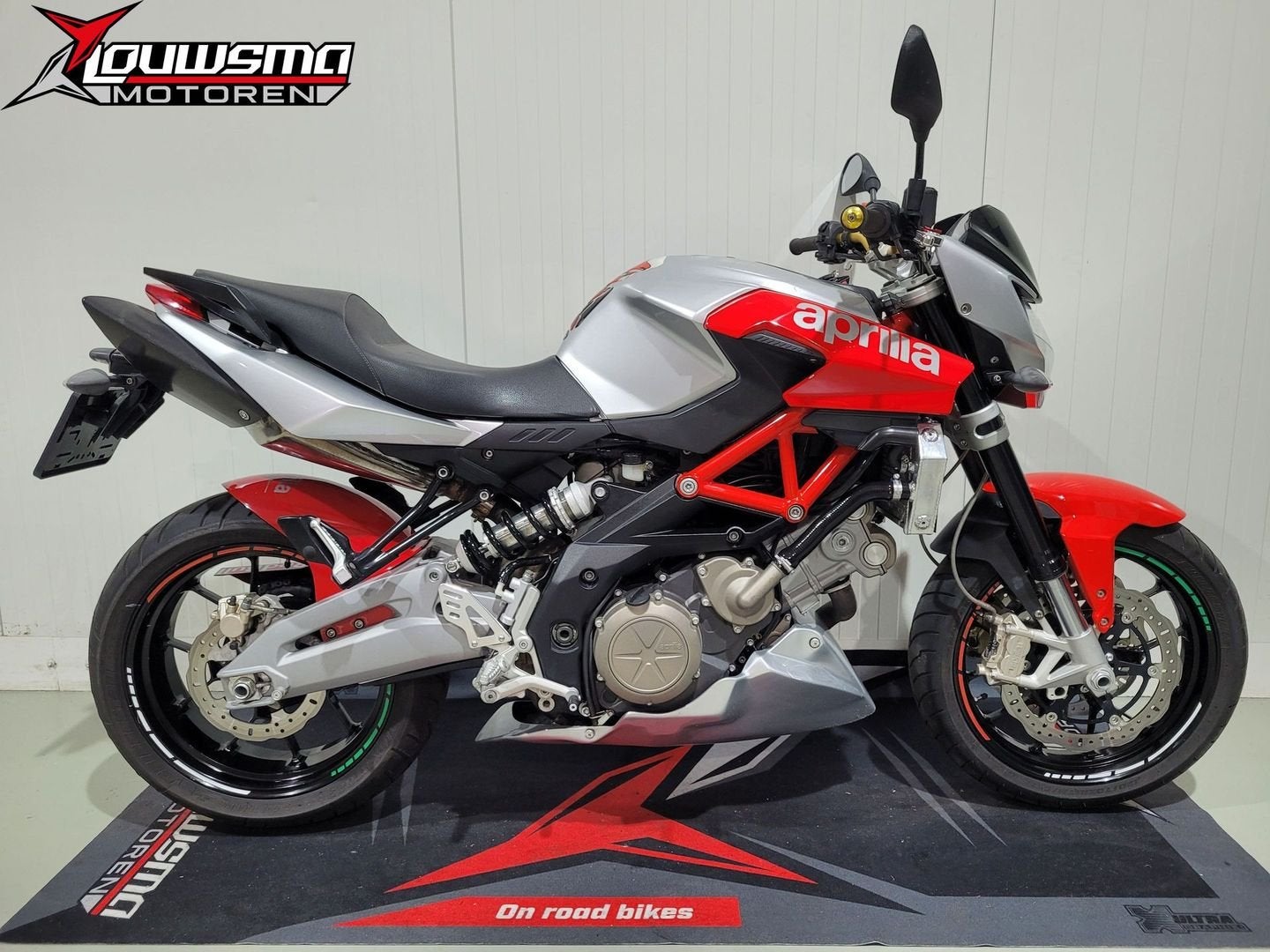 APRILIA SHIVER 750 | 2cilinder| 6M Garantie ( smv dorsoduro, 750 cc, 2 cilinders, Motorrijbewijs A, Bedrijf