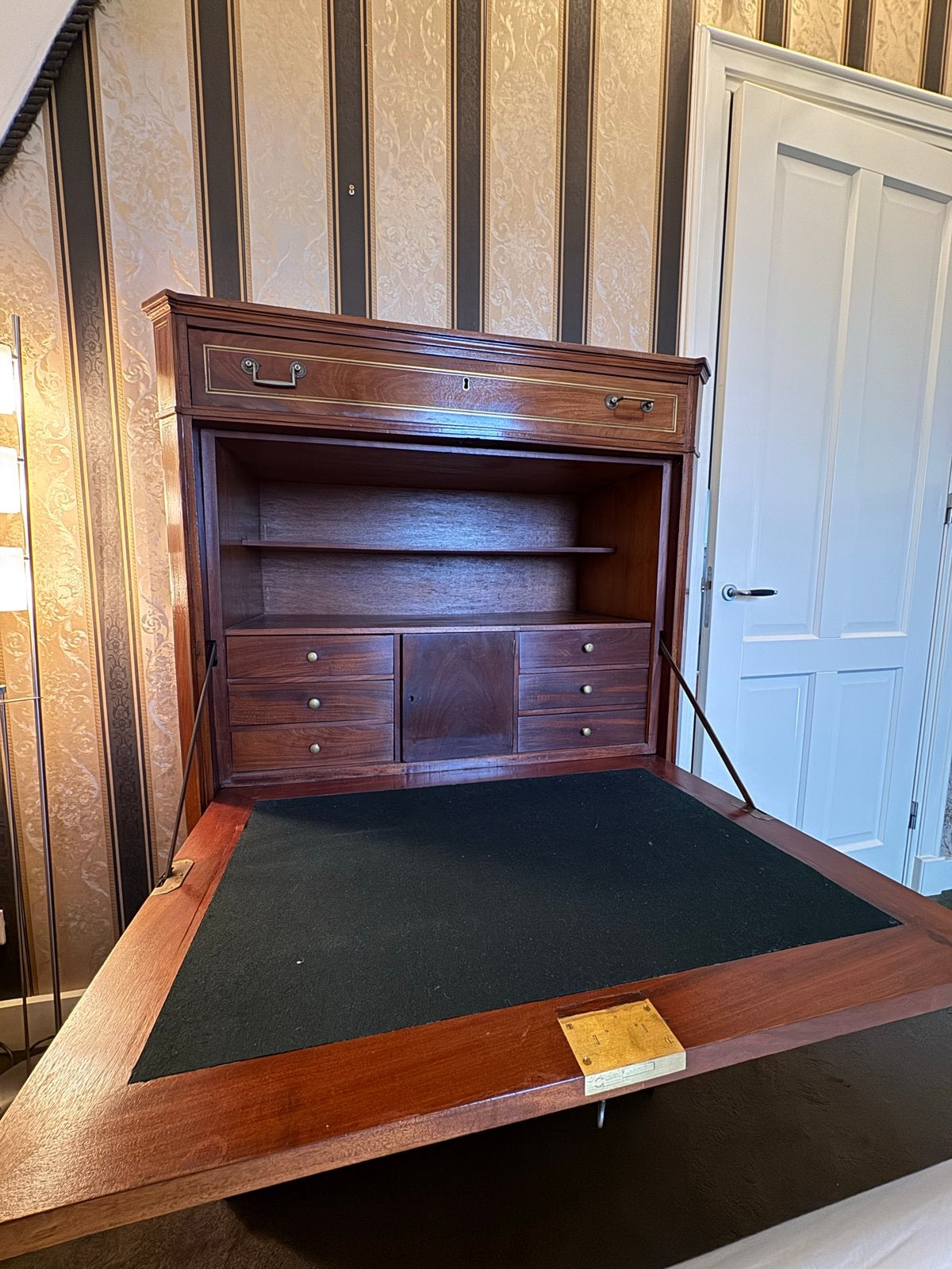 Antieke Mahonie Secretaire / Klepbureau - Karaktervol, Antiek en Kunst, Ophalen