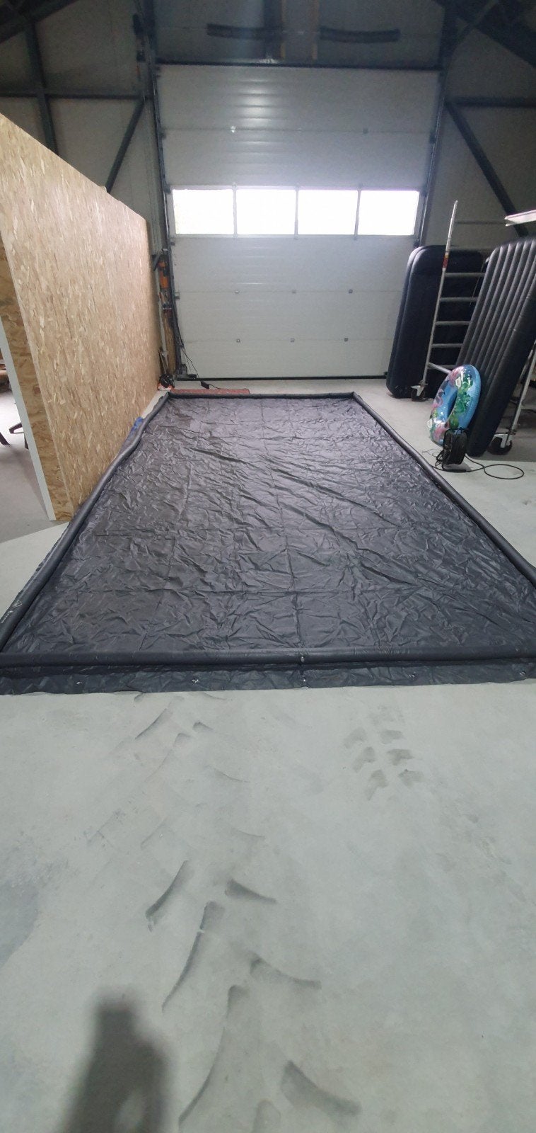 Grondzeil voortent caravan met opblaasrand 320x610cm, Ophalen, Zo goed als nieuw