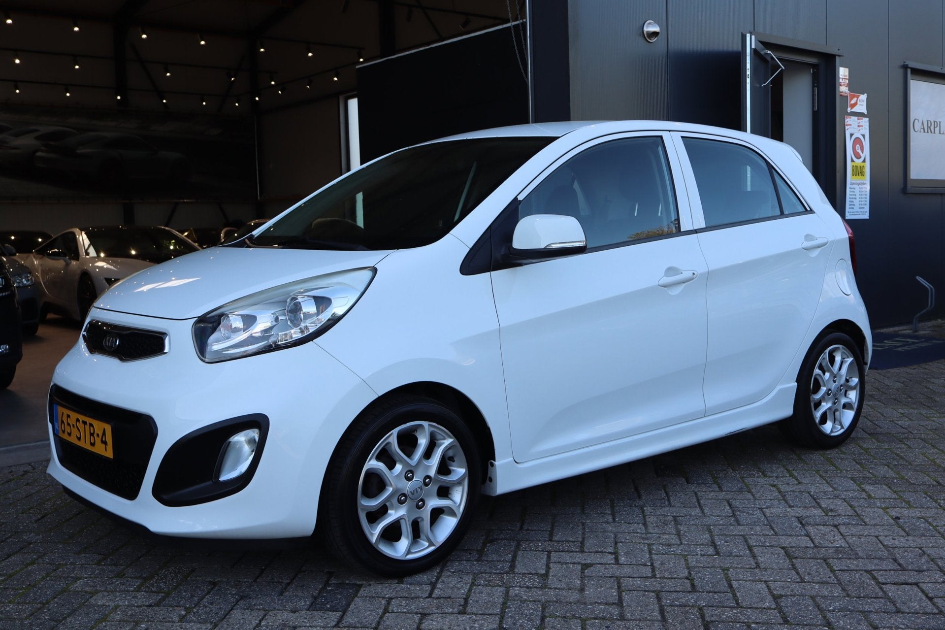 Kia Picanto 1.0 CVVT Comfort Pack-Airco, Auto's, Voorwielaandrijving, Euro 5, Gebruikt, 400 kg