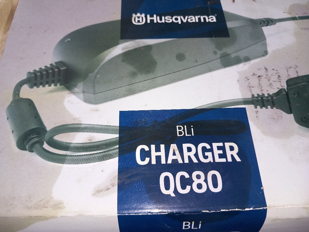 Husqvarna QC 80 Acculader, Ophalen, Zo goed als nieuw, Overige soorten, Husqvarna