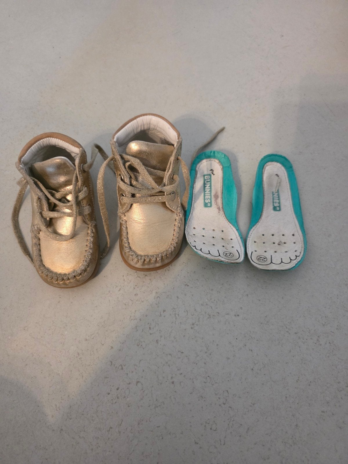 Bunnies leren schoenen goud maat 22, Bunnies, Gebruikt, Jongen of Meisje, Ophalen of Verzenden