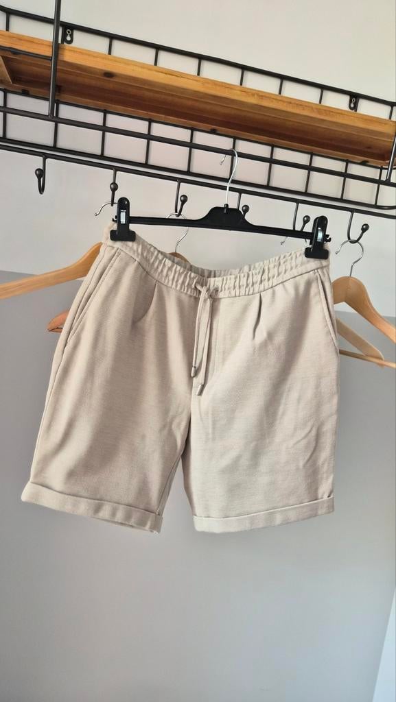 Zara korte broek. XL. Beige., Zara, Beige, Maat 56/58 (XL), Ophalen of Verzenden