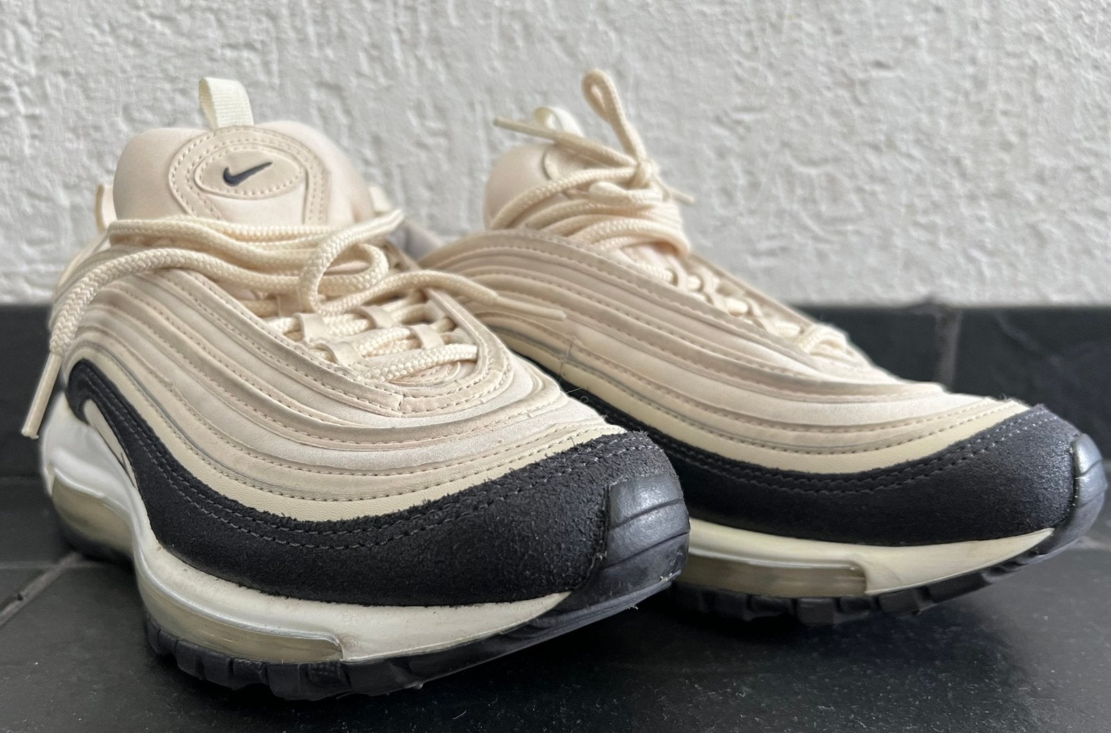 Nike Air Max 97 maat 37 dames., Kleding | Dames, Schoenen, Ophalen of Verzenden, Zo goed als nieuw, Beige, Sneakers of Gympen