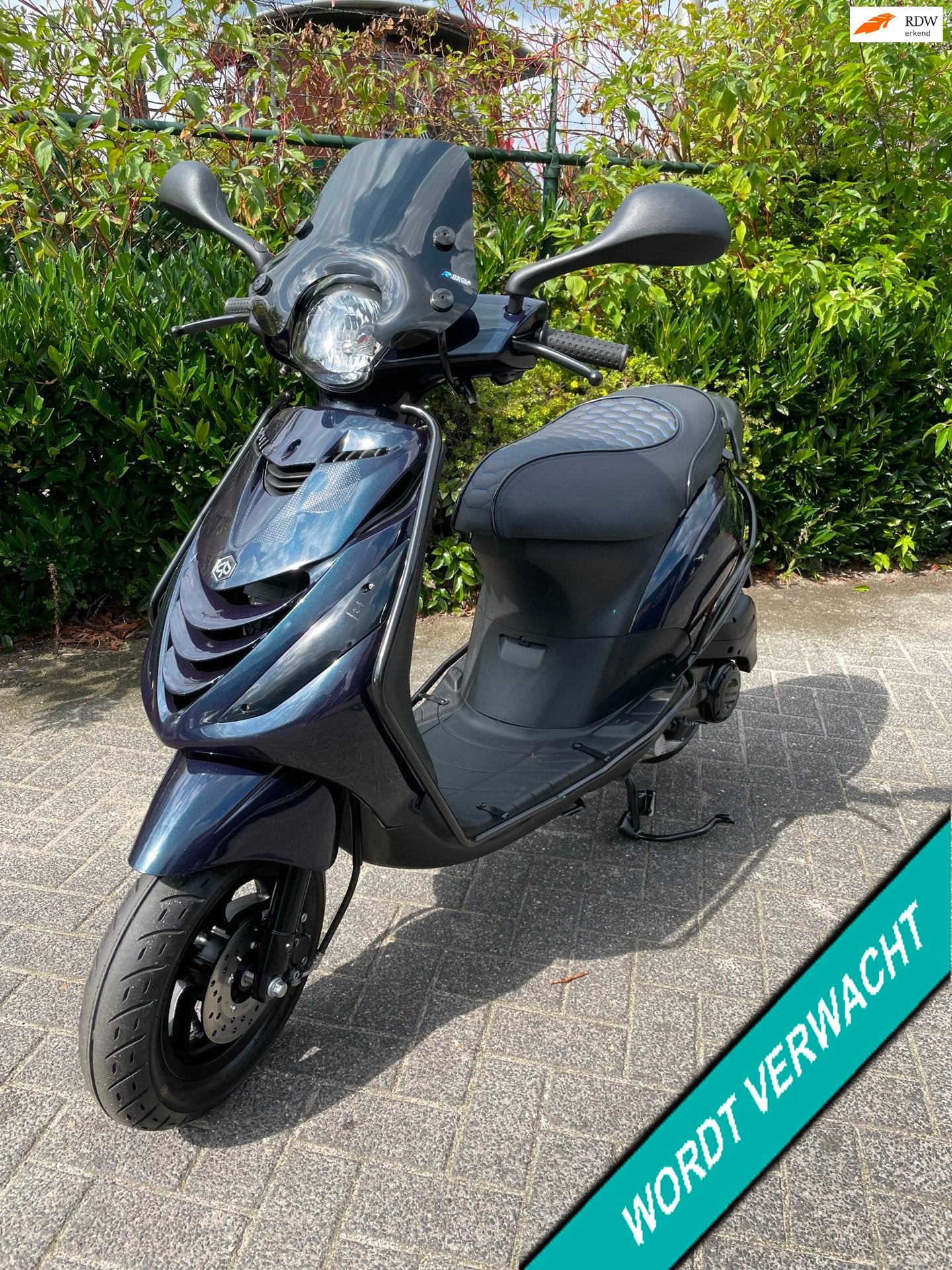 Piaggio Zip SP 45 km E5 Div.Kleuren ALPHA LED BETAAL met in3, P, P
p  p, NL, Gebruikt, Info@vdstweewielers.nl