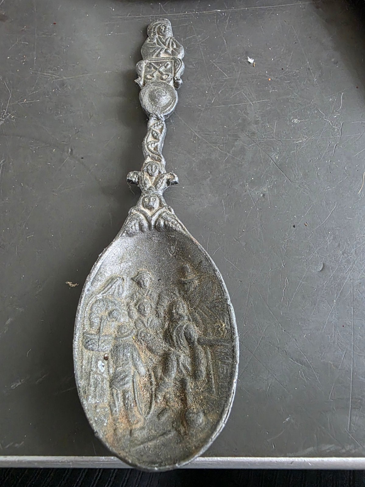 Antieke decoratieve lepel met reliëf, Ophalen of Verzenden