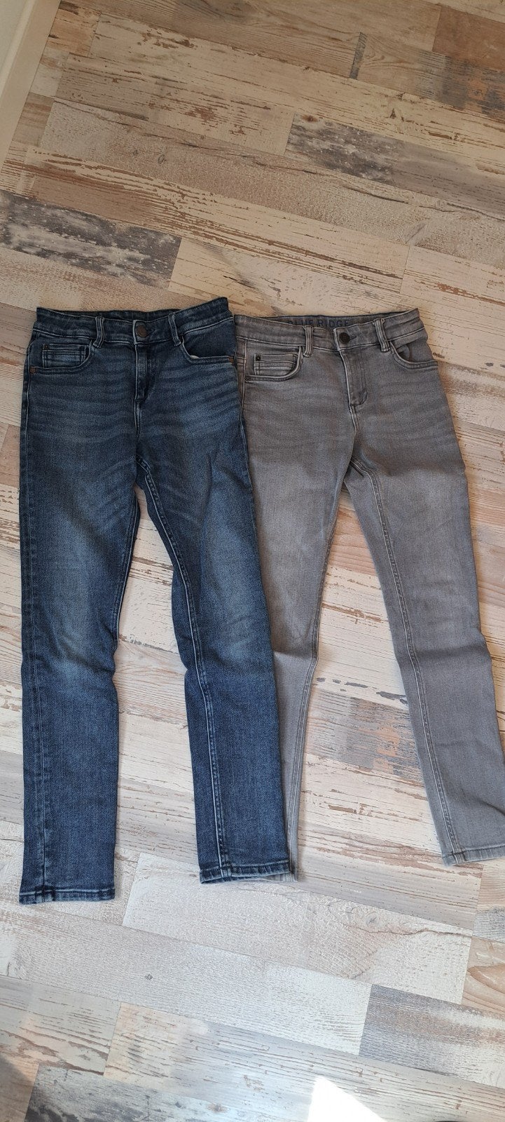 we fashion jeans skinny maat 152 2 stuks, Broek, Ophalen of Verzenden, Zo goed als nieuw, Jongen