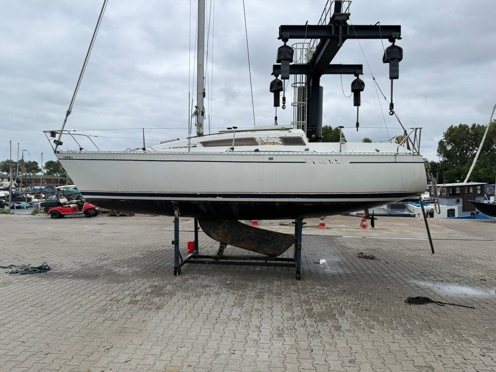 Beneteau First 26 – klusproject met potentie, Gebruikt, Binnenboordmotor, 10 pk, Beneteau