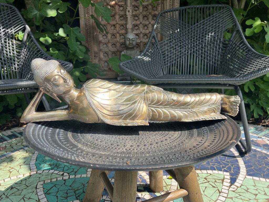 Boeddha liggend brons verzilverd 54 cm buddha parinirvana, Metaal, Massief, Ophalen of Verzenden, Verburgt vintage