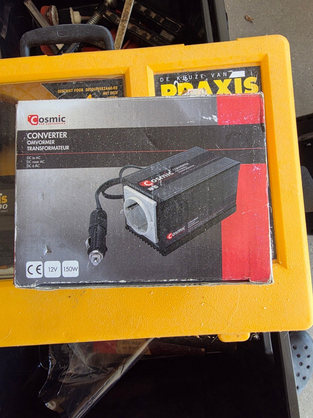 Cosmic Omvormer 12V naar 220V - Sigarettenaansteker Plug, Auto diversen, Ophalen