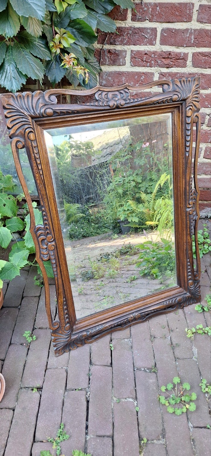 Antieke facet geslepen spiegel in mooi gesneden houten lijst, Antiek en Kunst, Ophalen of Verzenden, Rechthoekig