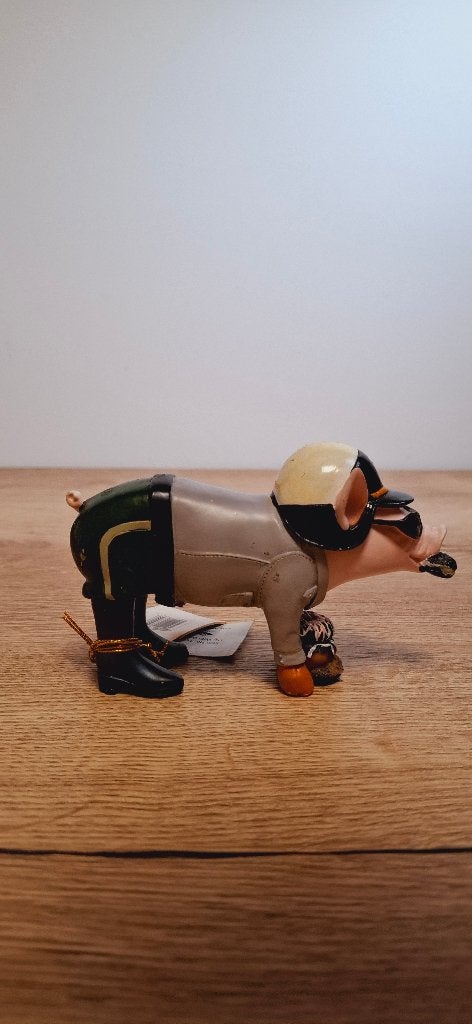 Pigs on Parade "Police Pig with Donut, Ophalen of Verzenden, Zo goed als nieuw, Dier