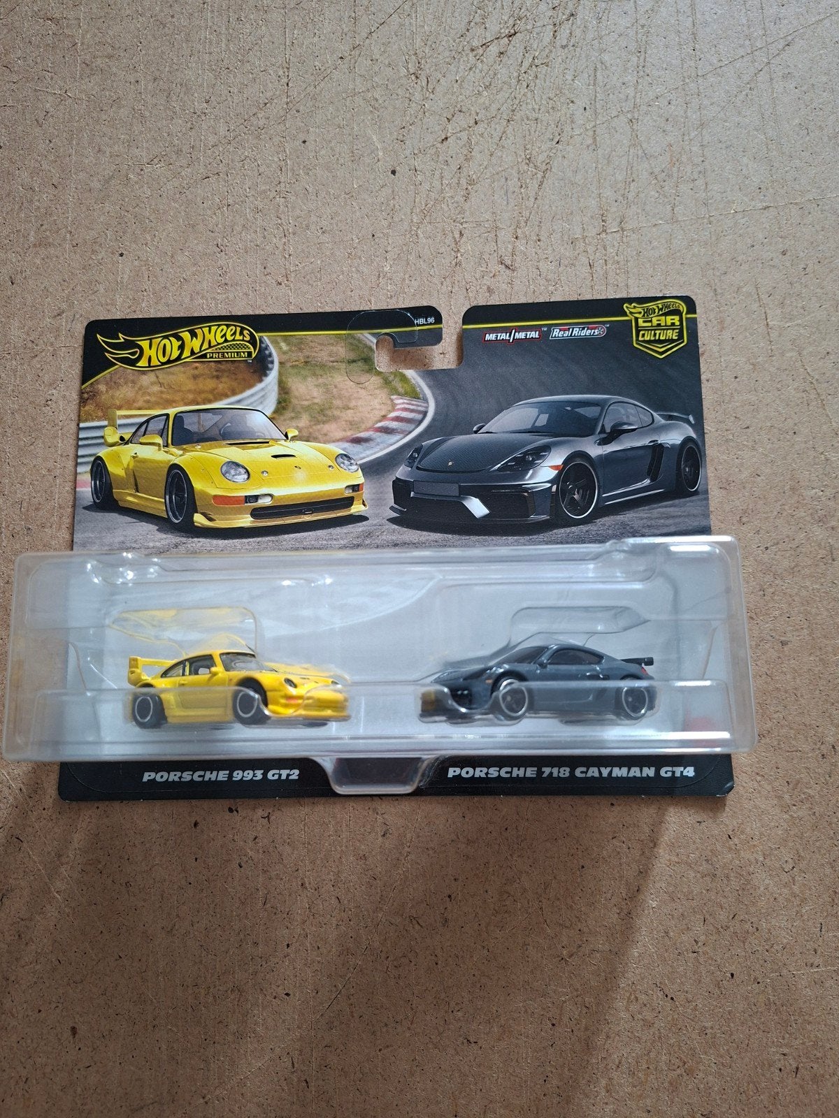 Hot Wheels Premium Porsche 993 GT2 & 718 Cayman GT4, Ophalen of Verzenden, Nieuw, Auto