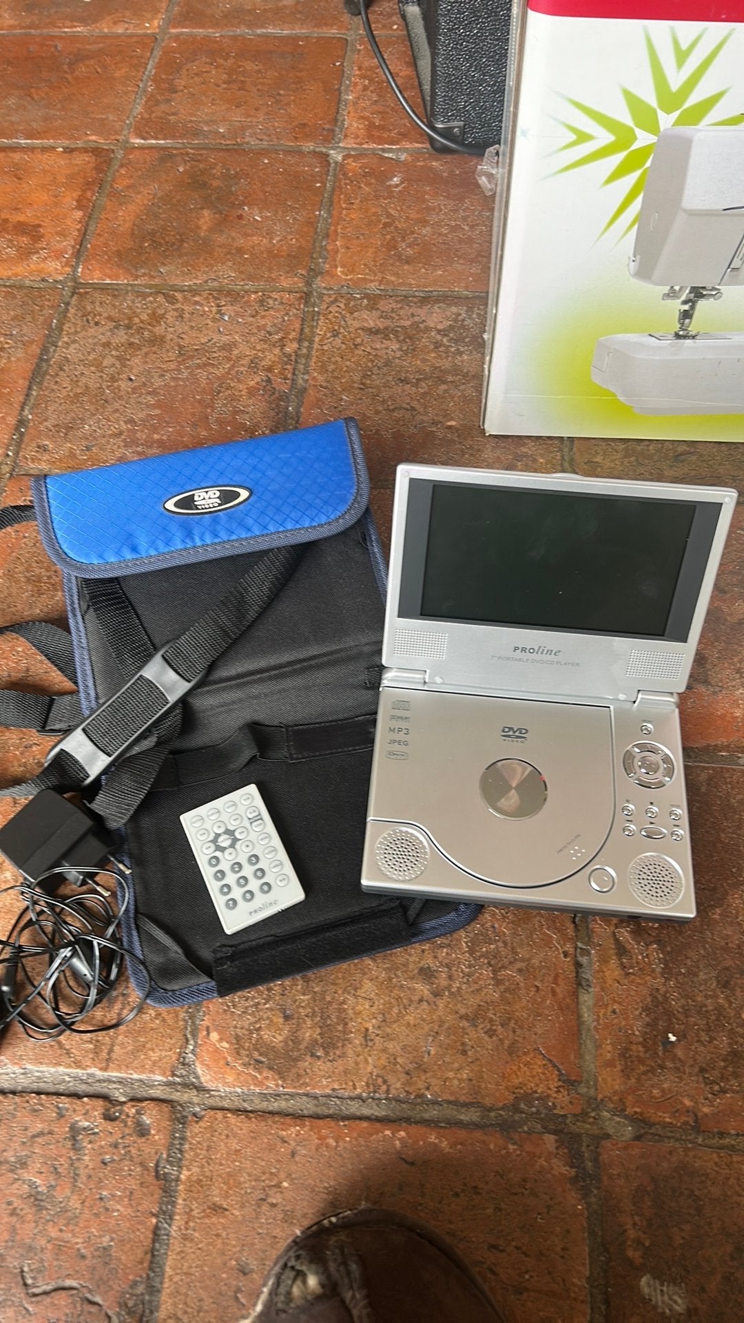 Proline Draagbare DVD-speler met tas en afstandsbediening, Gebruikt, Draagbaar, Ophalen of Verzenden, Overige merken