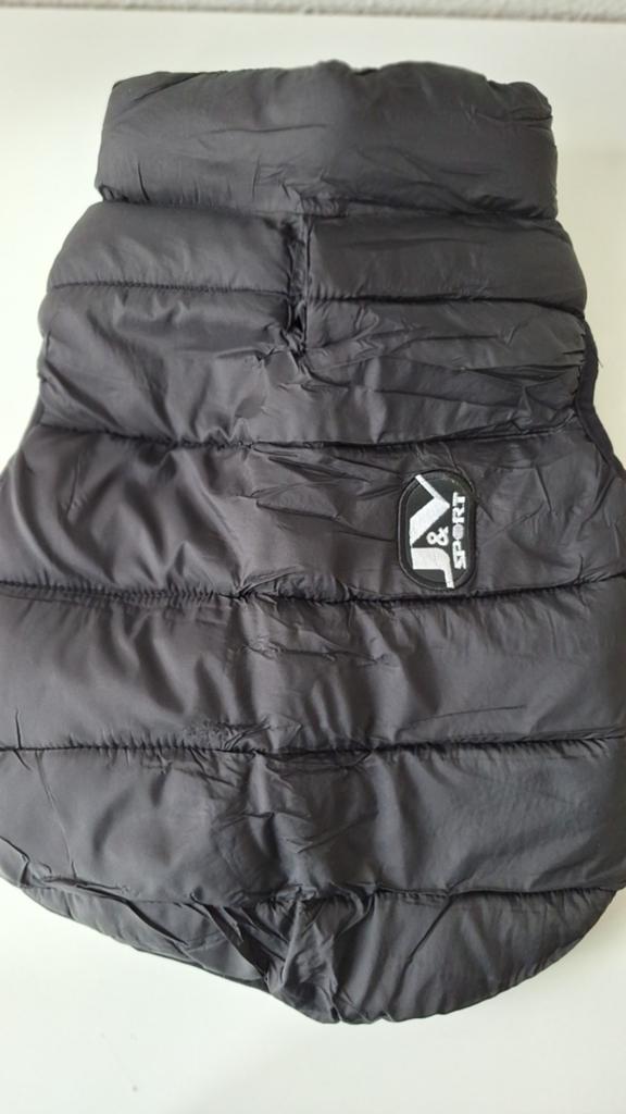 Zwarte hondenjas J&V sport maat L winterjas hond winter jas, Ophalen of Verzenden, Hondenjas