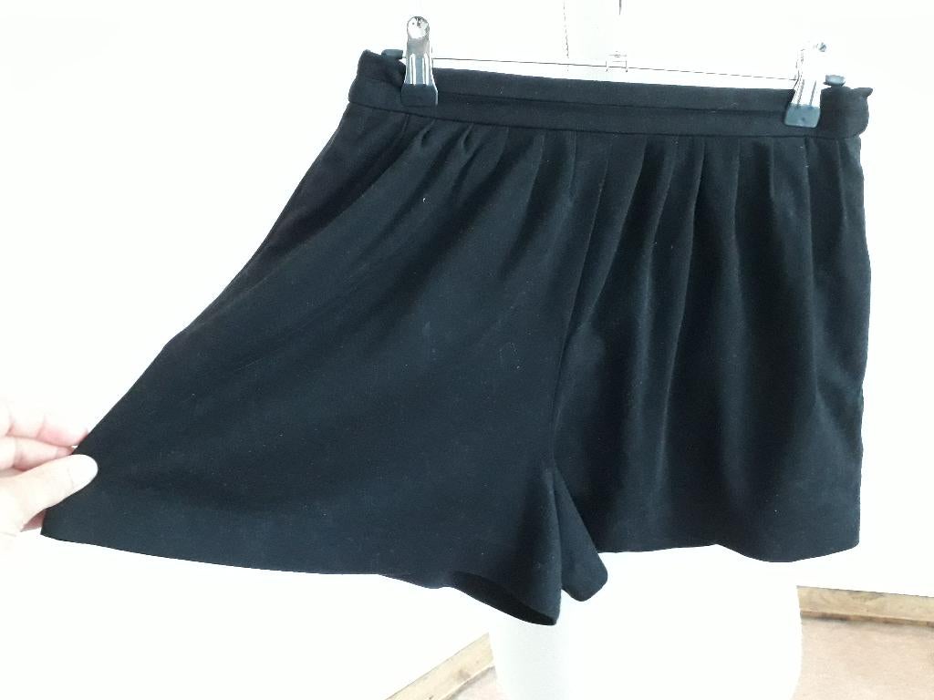 Superleuk diepzwart broekrokje ZARA      maat XS, Verzenden, Zo goed als nieuw, Maat 34 (XS) of kleiner, Lang