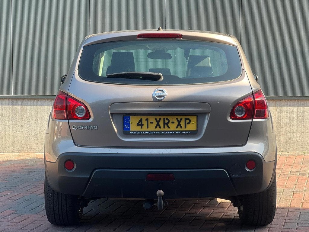 Nissan Qashqai 2.0 Tekna Premium 4WD * Aut * Navi * Cruise *, Auto's, Nissan, Automaat, Zwart, 4 cilinders, Bruin