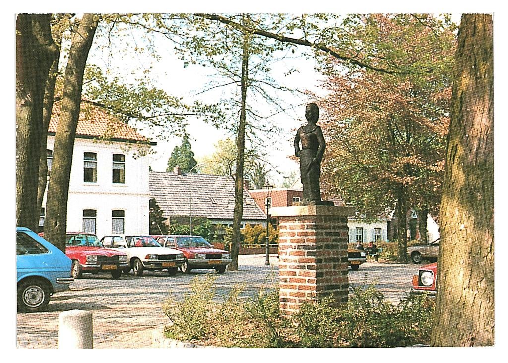 36418 Bredevoort 80+ G standbeeld Hendrikje stoffels Gelopen, Ophalen of Verzenden, 1980 tot heden, Gelopen, Gelderland