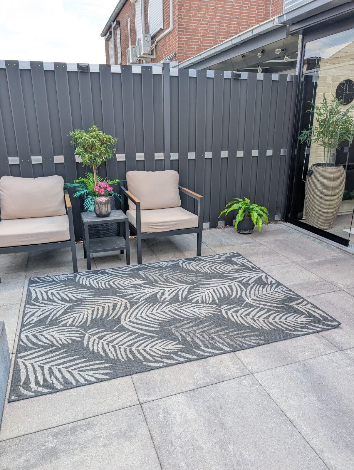 Buiten vloerkleed 140x200cm van Home &living, Tuin en Terras, Ophalen, Beton, Terrastegels