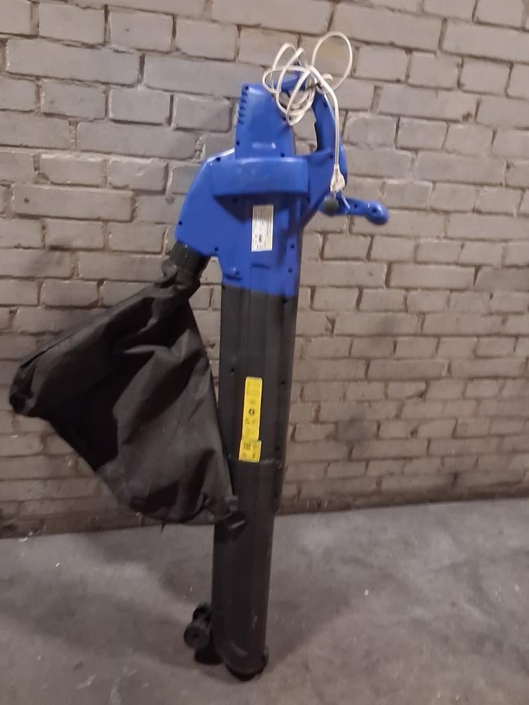 Te koop,Kinzo merk Bladblazer 2500W met zak., Ophalen, Elektrisch