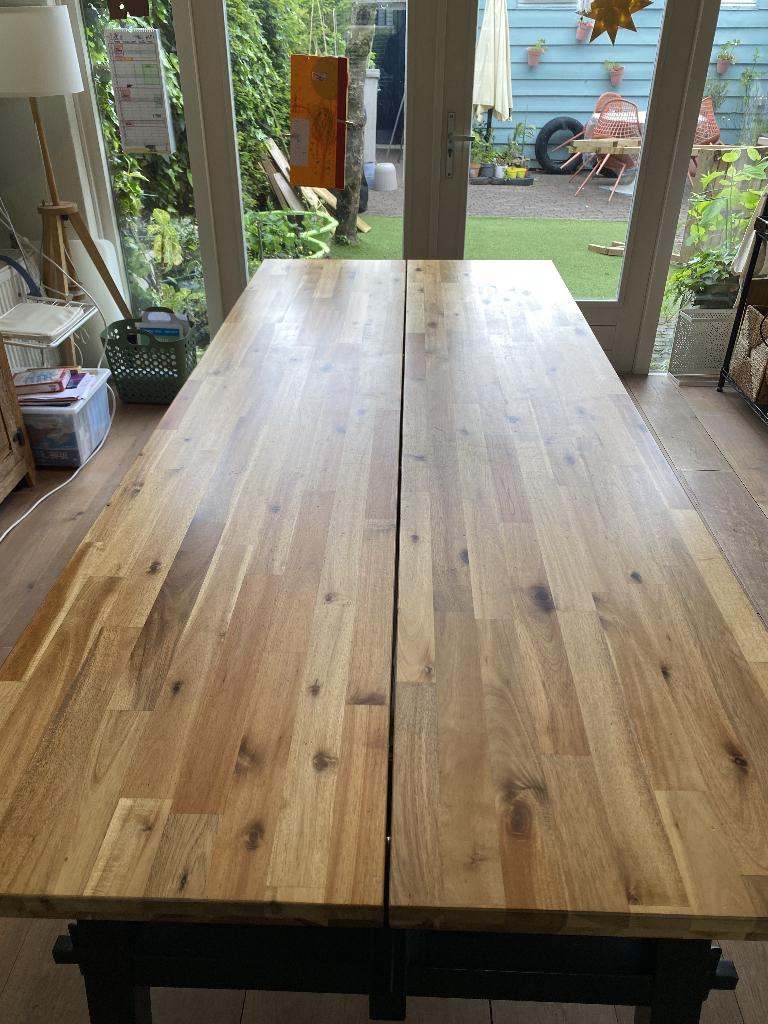 IKEA SKOGSTA massief acacia eettafel 235 cm, Huis en Inrichting, Tafels | Eettafels, 200 cm of meer, 50 tot 100 cm, Zo goed als nieuw