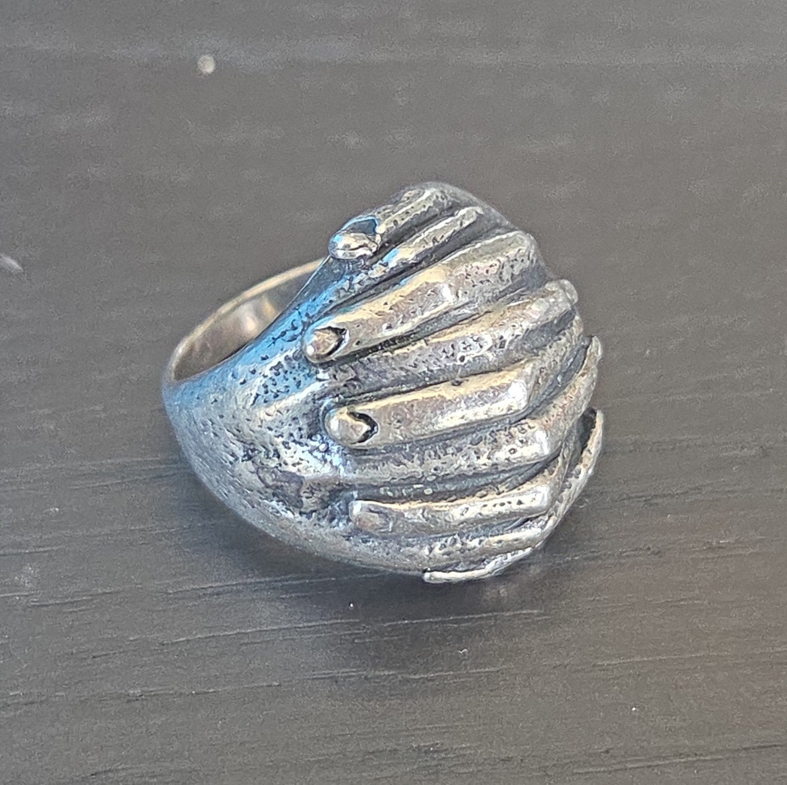 zilveren statementring handen ineengevouwen vingers, Ophalen of Verzenden, X, Dame, Zilver