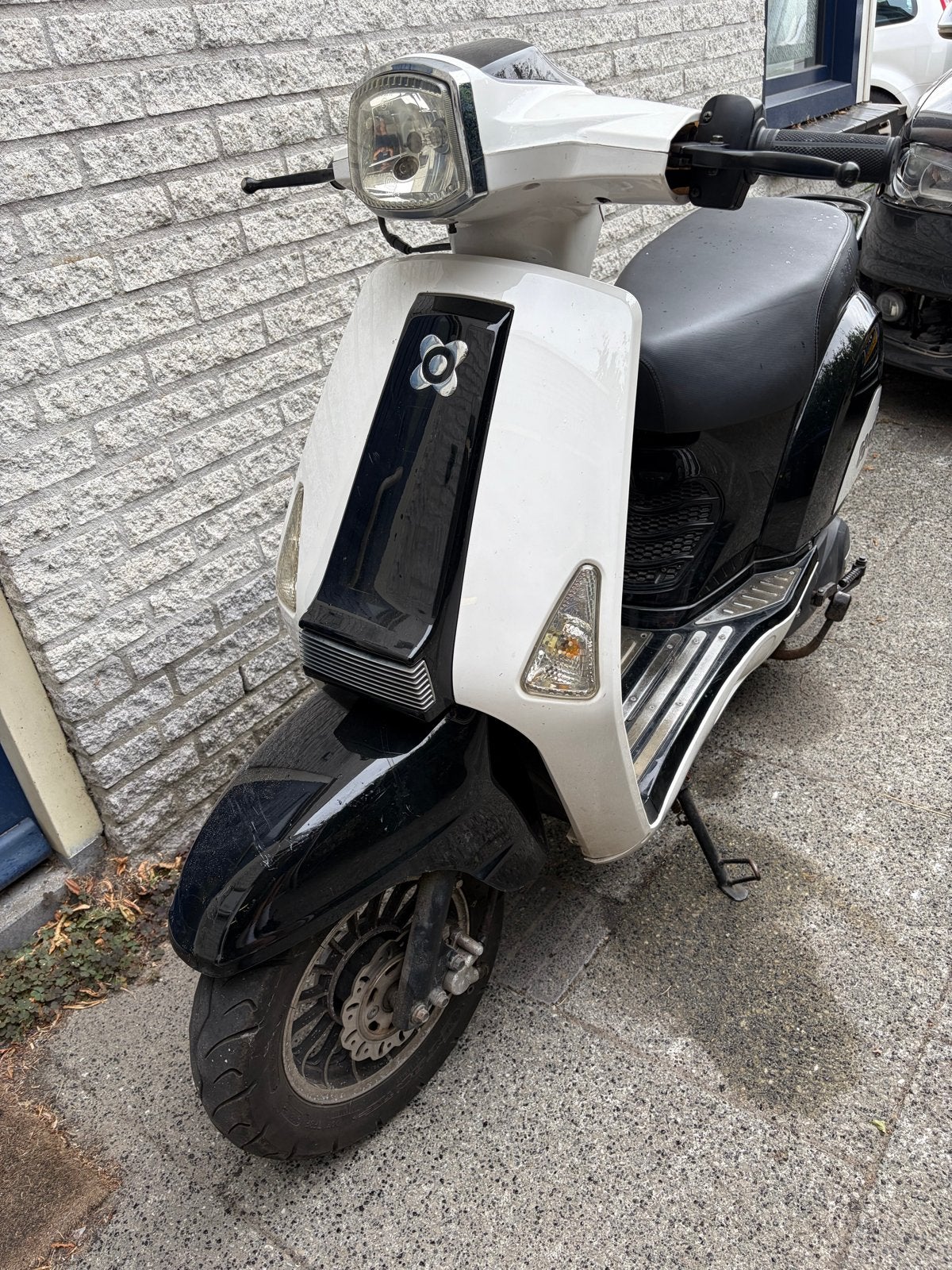 AGM Star 50 scooter, Fietsen en Brommers, Ophalen, Gebruikt, Overige typen, Overige merken
