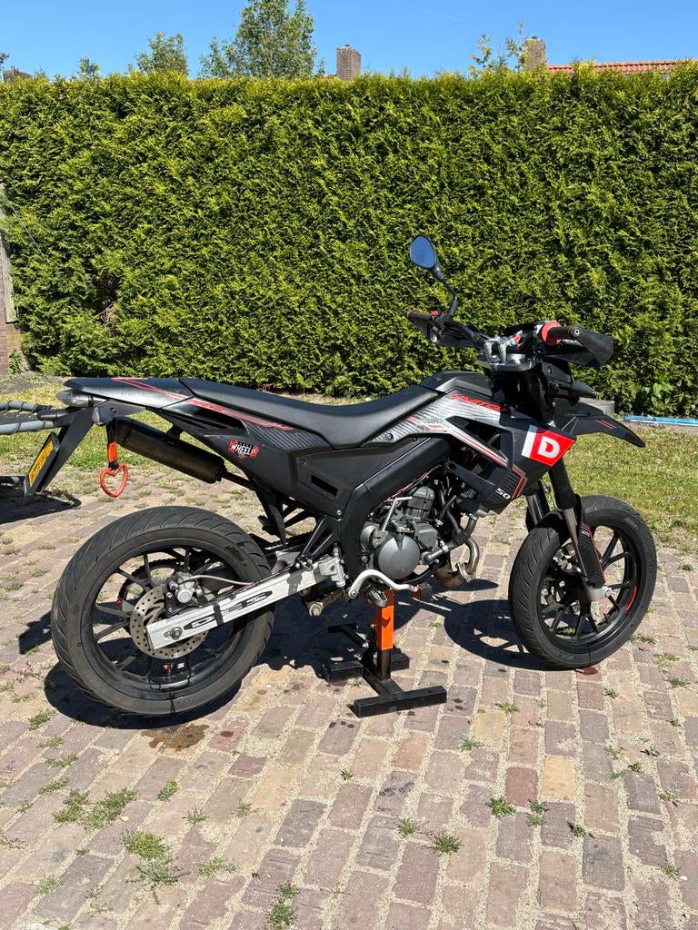 Derbi Senda Limited 2019 - Origineel en Goed Onderhouden, Fietsen en Brommers, Brommers | Derbi, Ophalen, 6 versnellingen, Gebruikt