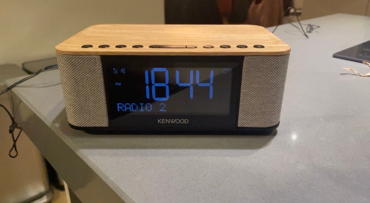 Kenwood CR-ST40DAB-M DAB+ Klokradio met Houten Bovenkant, Ophalen of Verzenden, Zo goed als nieuw, Radio