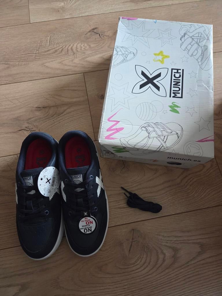 Nieuwe de munich gympen schoenen sneakers blauw maat 36, Ophalen of Verzenden, Nieuw