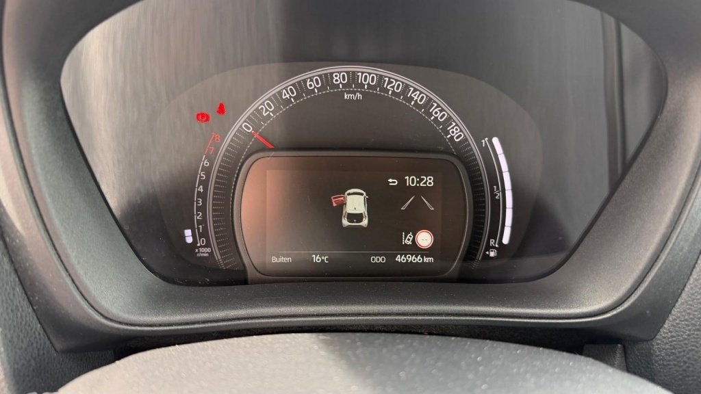 Foto 18 van Toyota Aygo X 1.0 VVT-i MT Play (bj 2024)